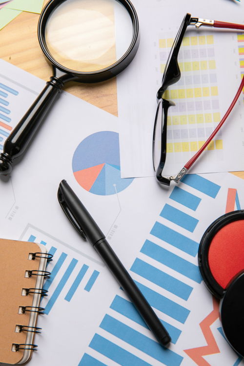 簽字筆 數(shù)據(jù)報表辦公用品中的商務攝影藝術